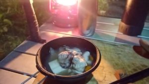 キャンプで食べる牡蠣鍋