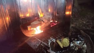 焚き火台と焼き芋