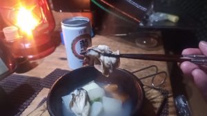 シェラカップと牡蠣鍋
