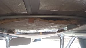 軽バンに断熱材を施工する