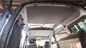 軽バンの内張の施工