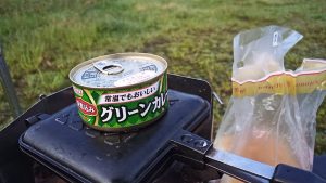 イナバのグリーンカレーの缶詰