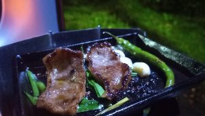 牛カルビの鉄板焼き