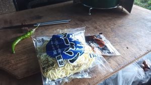 メスティンで豚骨ラーメン