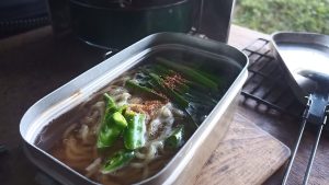 メスティンでニラ豚骨ラーメン