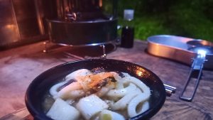 モズクガニ出汁で煮込みうどん