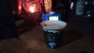 キャンプでコーヒーゼリー