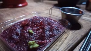 クジラのユッケ