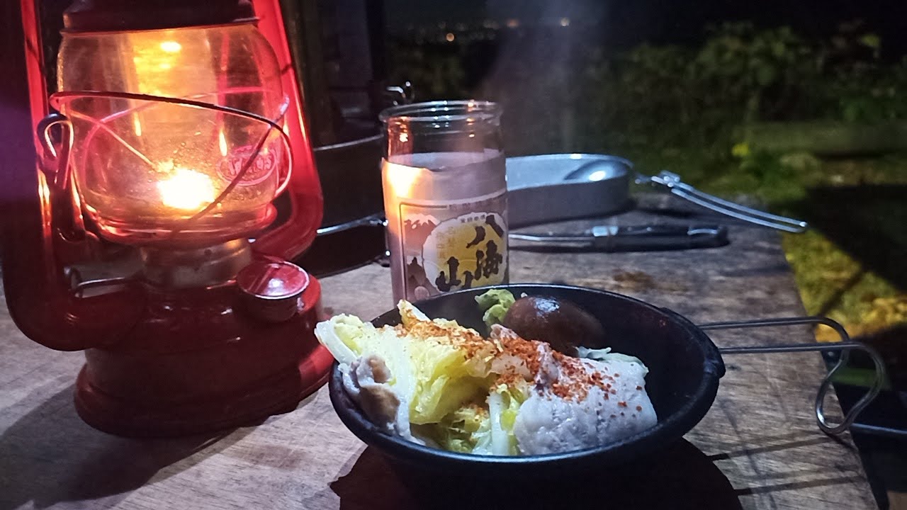 キャンプでおでんと日本酒