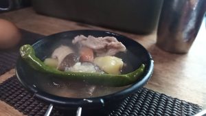 キャンプの朝食は残り物