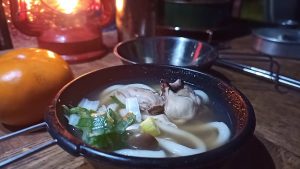 シェラカップと牡蠣鍋