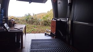 キャンプとFF式ファンヒーター