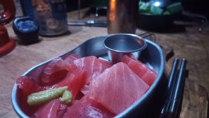 キャンプでマグロの刺身