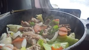 スキレットで野菜炒め