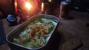 メスティンで煮込み味噌ラーメン