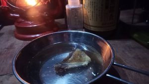 塩引鮭の焼き干しと日本酒