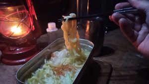 メスティンで鶏ガララーメン