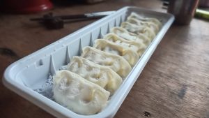 ホットサンドメーカーで100円餃子