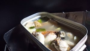 メスティンで牡蠣鍋
