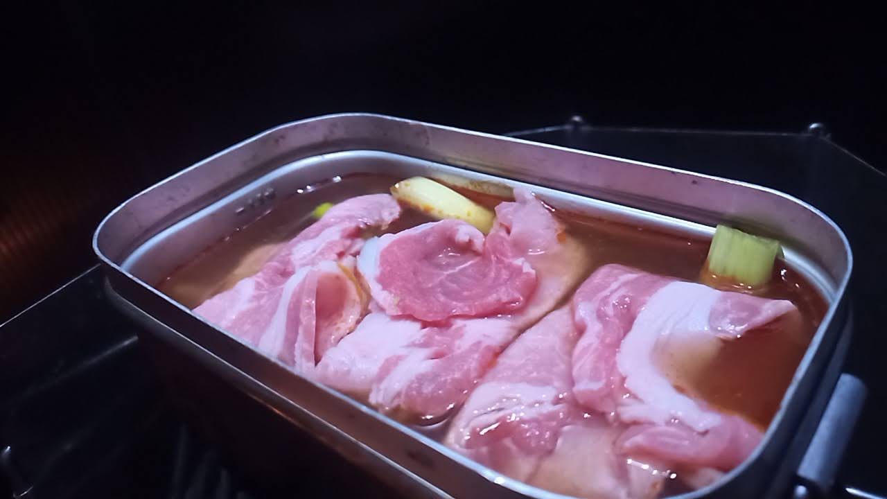 メスティンでキムチ鍋