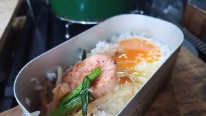 卵かけご飯とハム