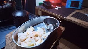 キャンプでツブ貝の刺身