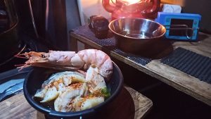 海鮮鍋の赤エビとタラ