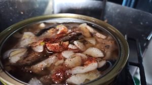 スモークオイルサーディンとガーリック