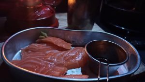 サーモンの刺身