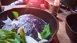 鯛のアラの酒蒸し