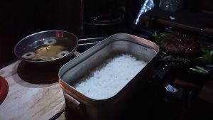 上手く炊けたメスティンご飯