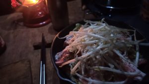 豚の蒸し焼きにモヤシ