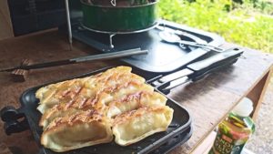 ホットサンドメーカーで焼き餃子