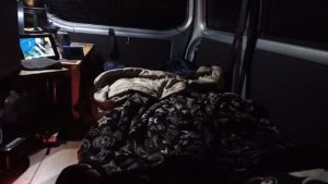 今夜の車中泊レイアウト