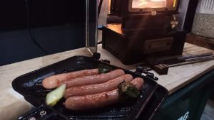 ホットサンドメーカーでソーセージ焼き