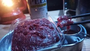 クジラのユッケ